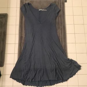 Blue v neck flowy dress